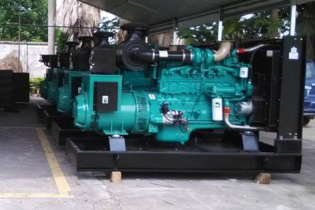 選擇寧波康明斯發(fā)電機(jī)組租賃商時需要注意哪些？